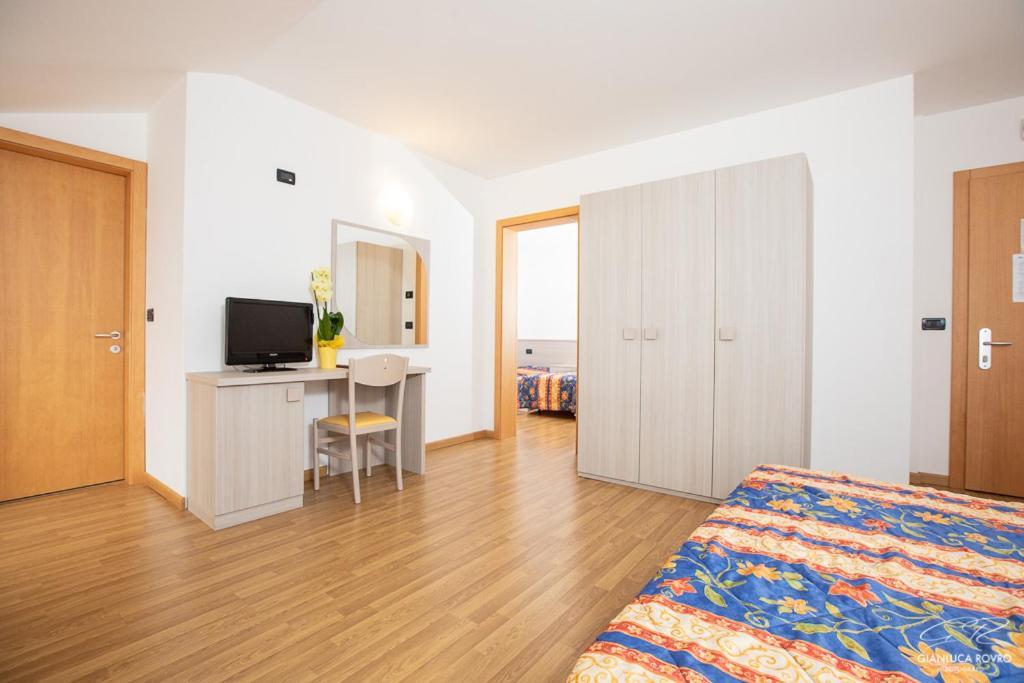 Hotel Posta Comano Terme Eksteriør billede