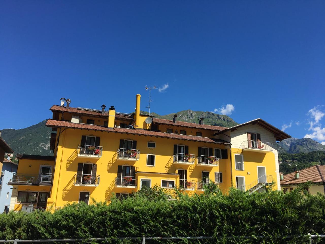 Hotel Posta Comano Terme Eksteriør billede